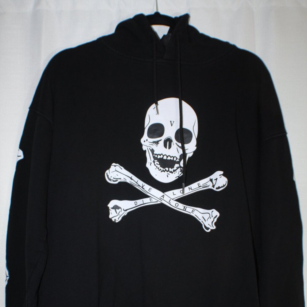 VLONE 'Bone' Hoodie Sweatshirt Pullover Adult Size Large Skull Crossbones